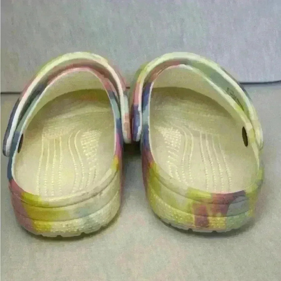 Crocs Unisex-Adult Classic Tie Dye Clogs, Pastel Tie Dye Slingback 7 Women/5 Men - Picture 7 of 10